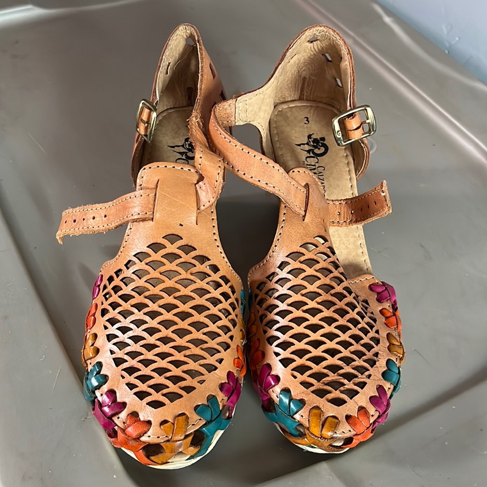 Summer wedges colorful size 6